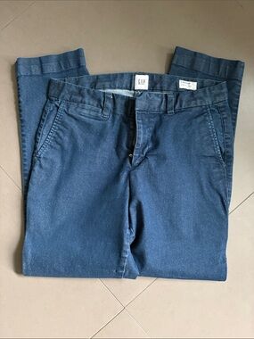 GAP Women's Dark Blue Straight Leg Jeans